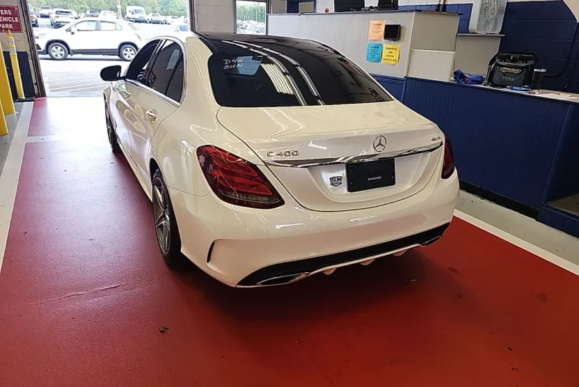 2015 Mercedes Benz C 400 photo 1