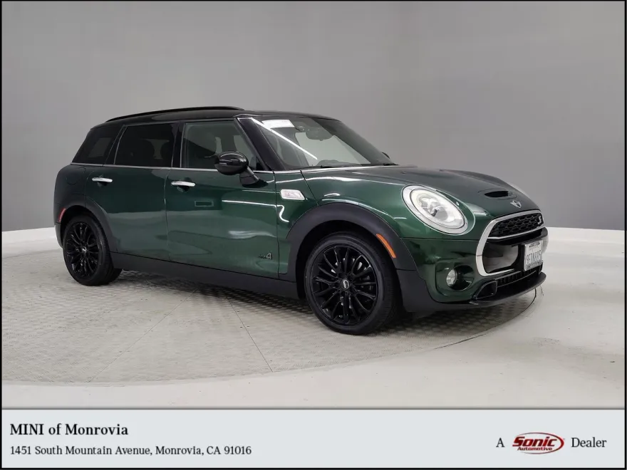2017 Mini Clubman Base S ALL4 photo 1