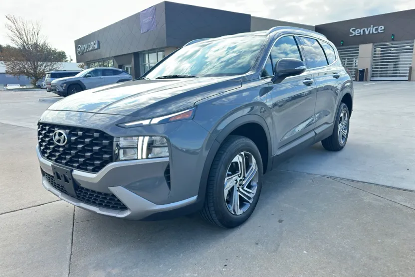 2023 Hyundai Santa Fe SEL photo 1