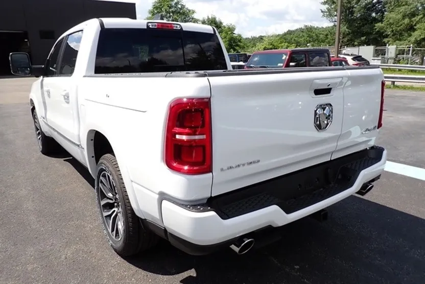 2025 Ram 1500 Limited photo 1