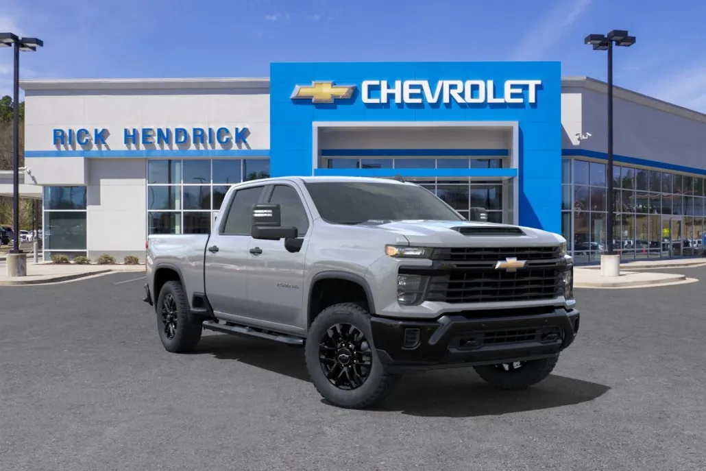 2025 Chevrolet Silverado 2500HD Custom photo 1