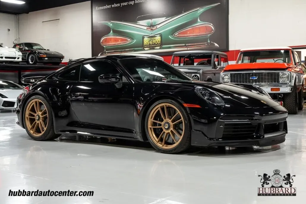2022 Porsche 911 Turbo S photo 1