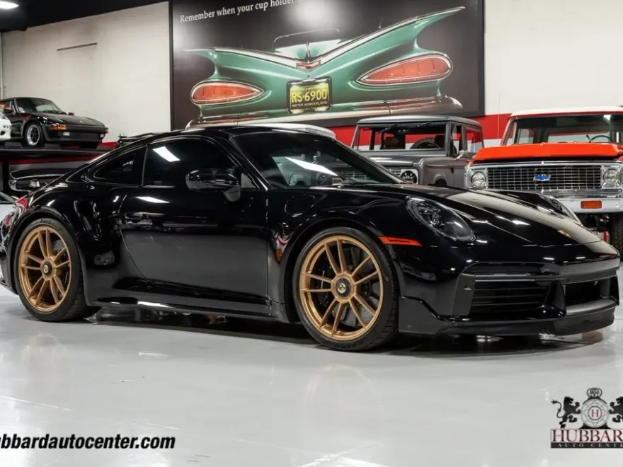2022 Porsche 911 Turbo S photo 1