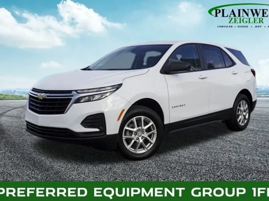 2024 Chevrolet Equinox LS photo 1
