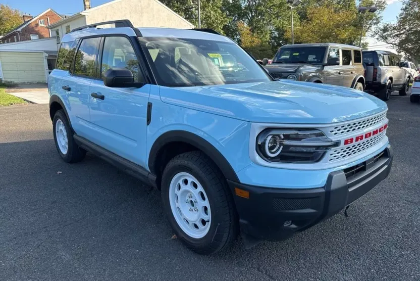 2025 Ford Bronco Sport Heritage photo 1