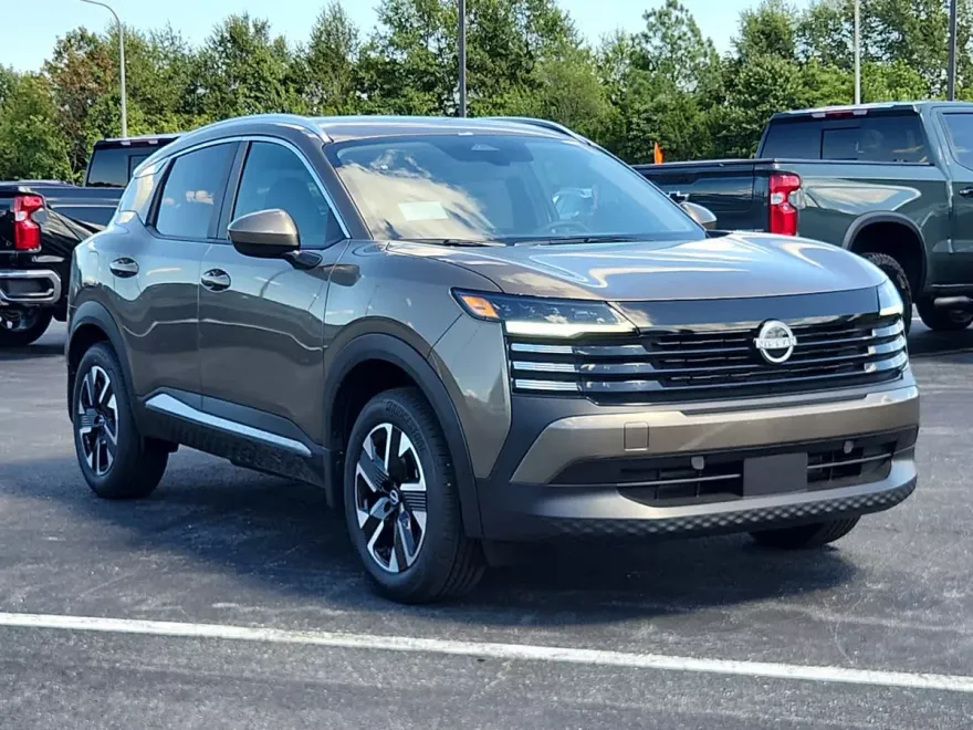 2025 Nissan Kicks SV photo 1