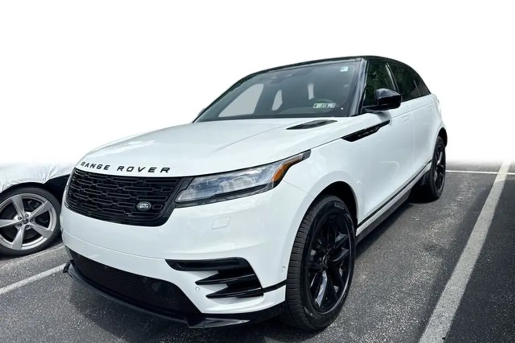 2026 Land Rover Range Rover Velar SE photo 1