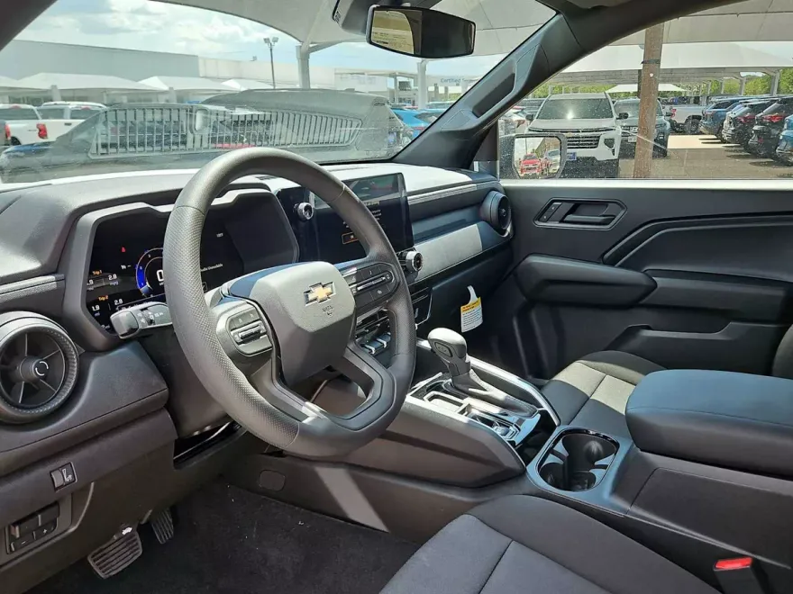 2026 Chevrolet Colorado Work Truck photo 1