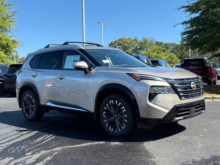 2026 Nissan Rogue Platinum photo 1