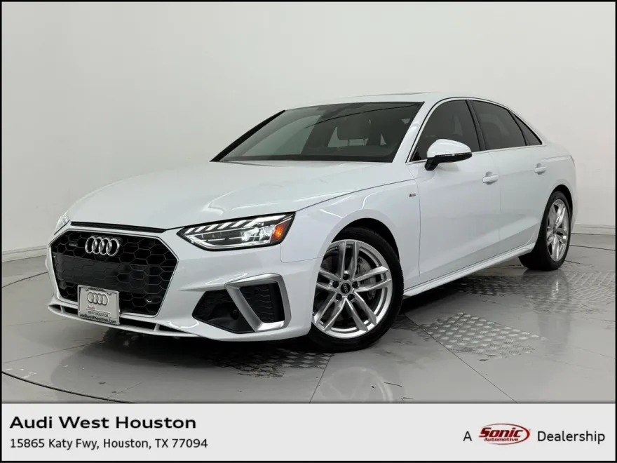 2022 Audi A4 S line Quattro Premium Plus photo 1