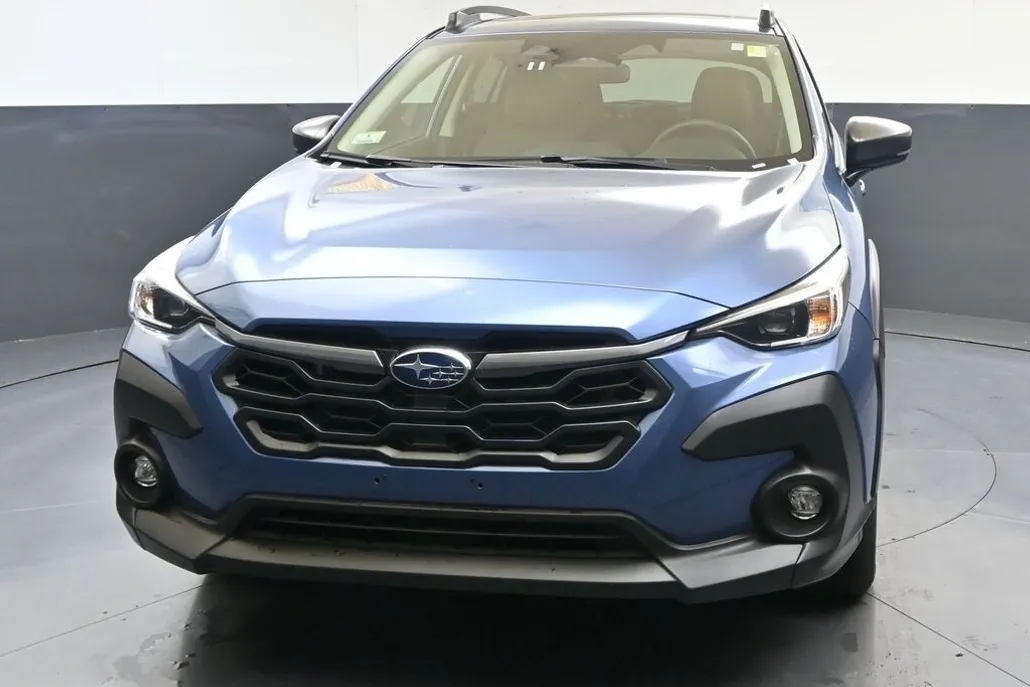 2024 Subaru Crosstrek Premium photo 1