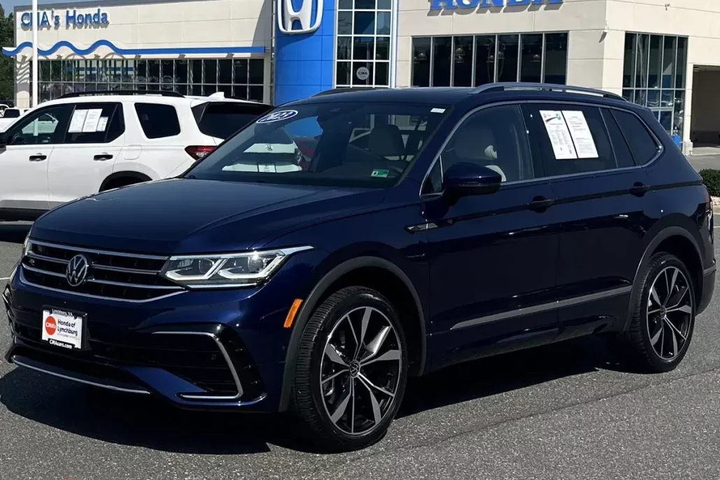 2023 Volkswagen Tiguan SEL R-Line Black photo 1