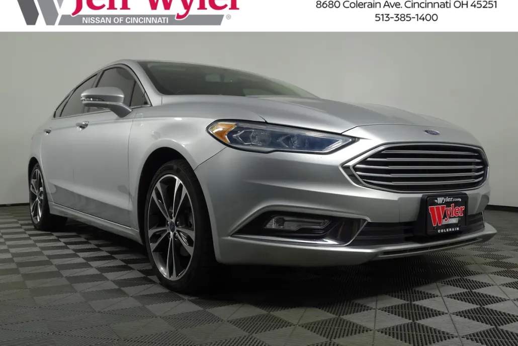 2017 Ford Fusion Titanium photo 1