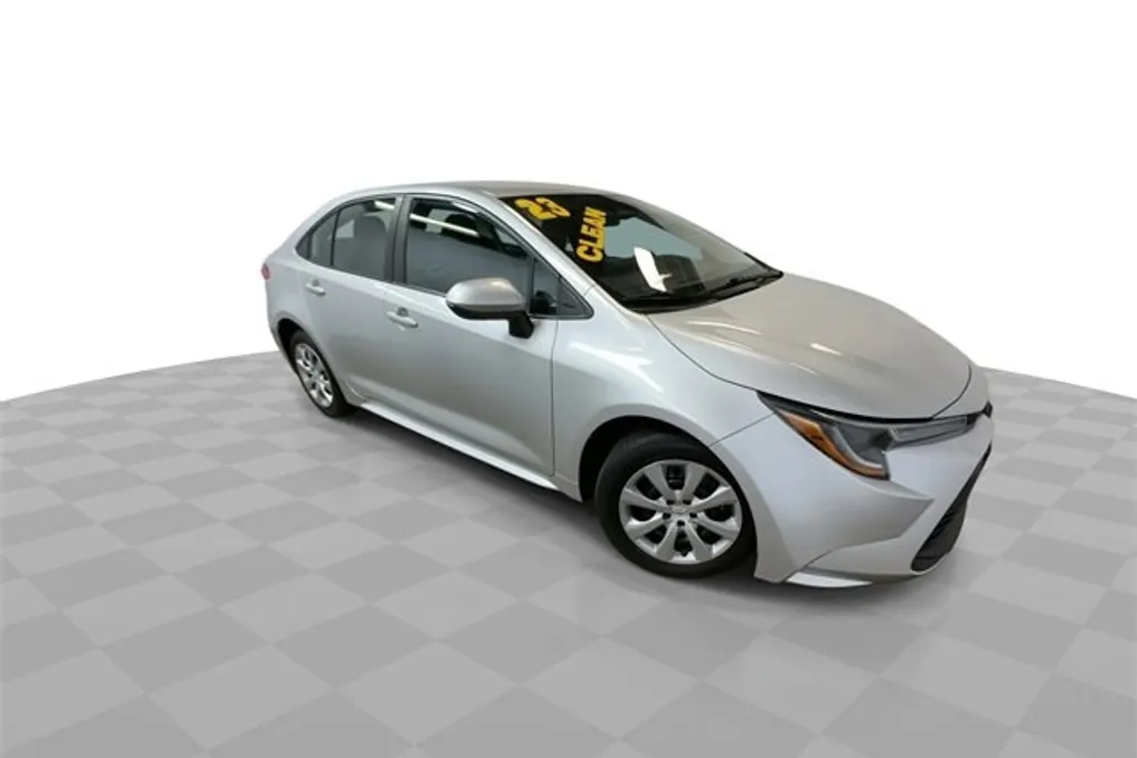 2023 Toyota Corolla LE photo 1