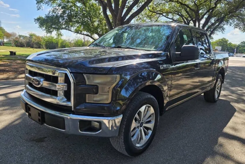 2015 Ford F-150 XLT photo 1