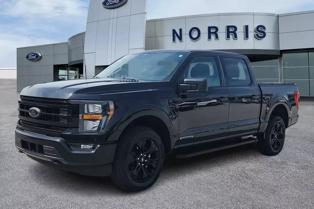 2023 Ford F-150 XLT photo 1