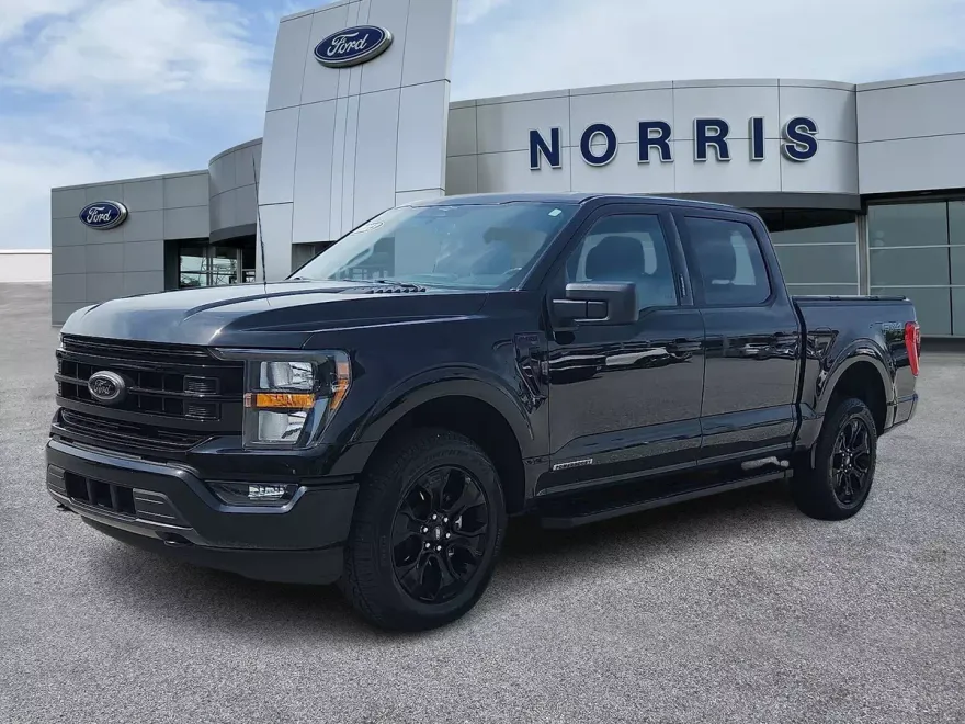 2023 Ford F-150 XLT photo 1