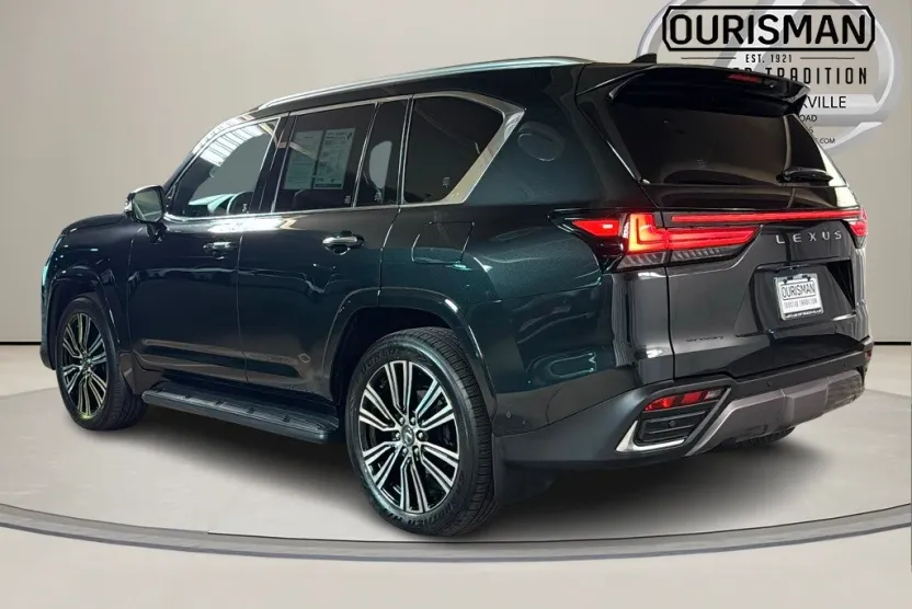 2025 Lexus LX Luxury photo 1