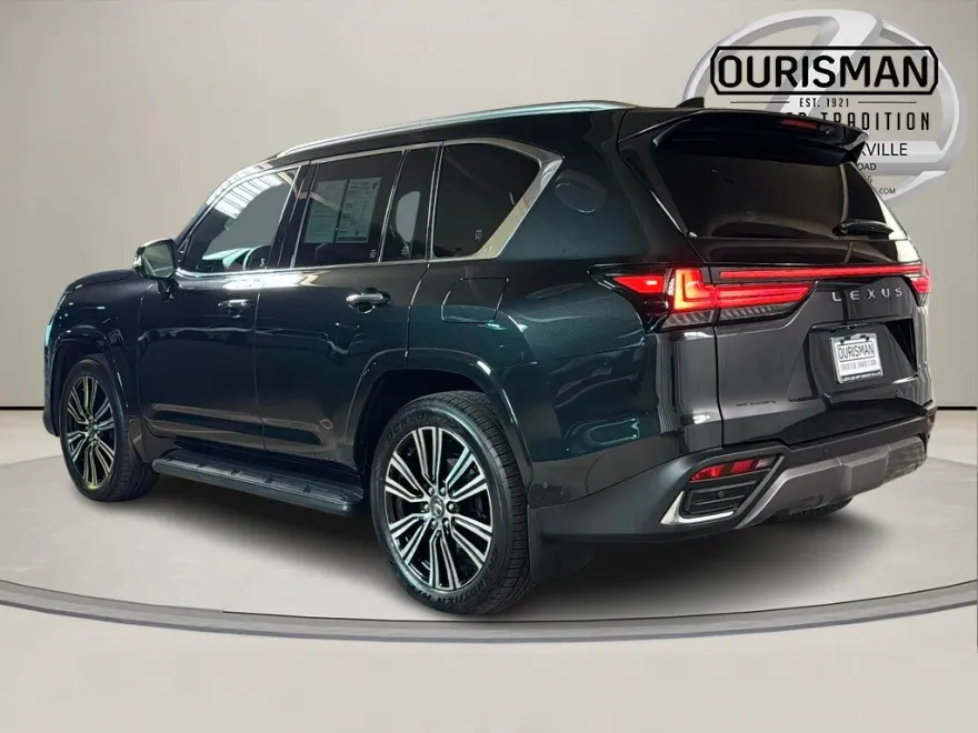 2025 Lexus LX Luxury photo 1