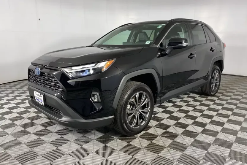 2022 Toyota RAV4 Hybrid XLE Premium photo 1
