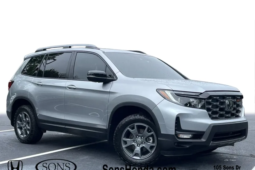 2025 Honda Passport TrailSport photo 1