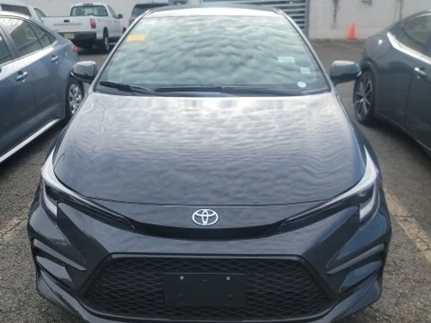 2025 Toyota Corolla SE photo 1