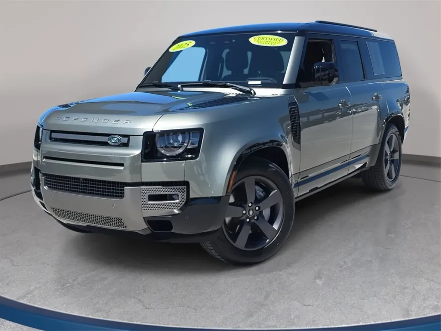 2025 Land Rover Defender 130 X-Dynamic SE photo 1