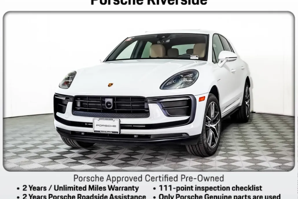 2025 Porsche Macan T photo 1