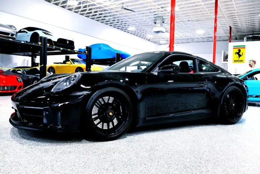 2024 Porsche 911 GTS photo 1