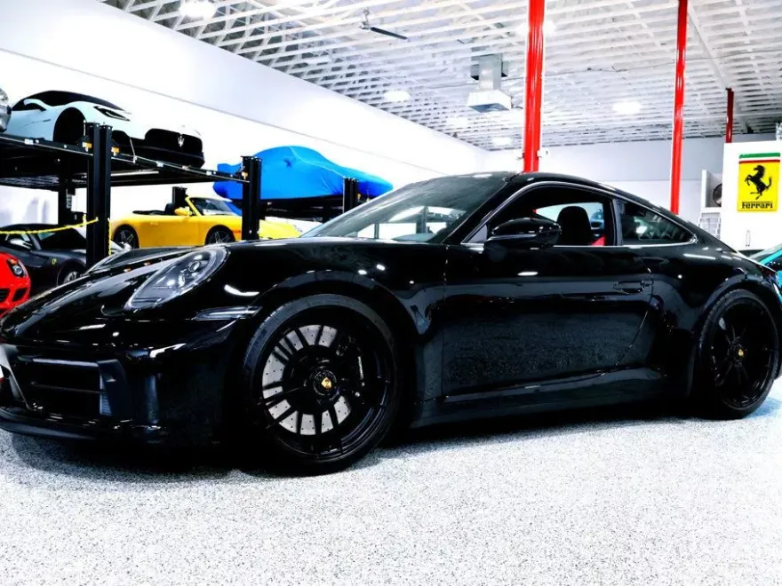 2024 Porsche 911 GTS photo 1