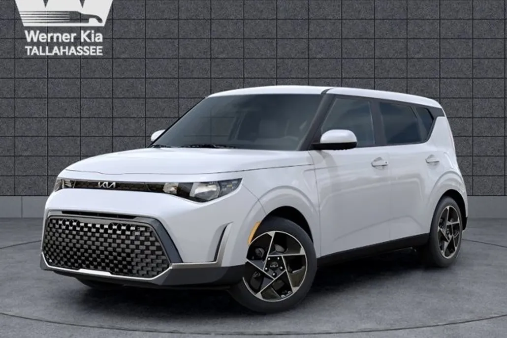 2025 Kia Soul EX photo 1