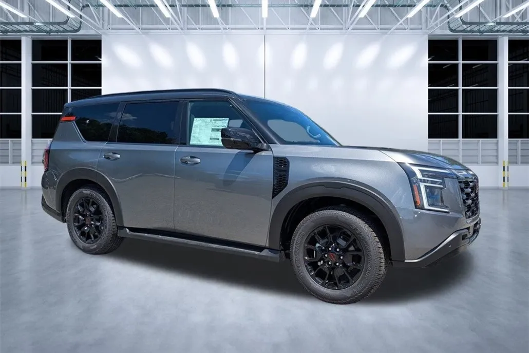 2025 Nissan Armada photo 1