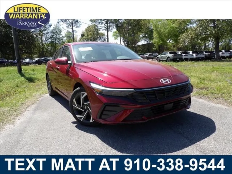 2025 Hyundai Elantra SEL Convenience photo 1
