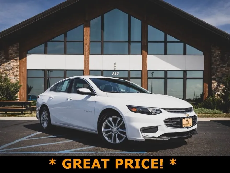 2016 Chevrolet Malibu 1LT photo 1