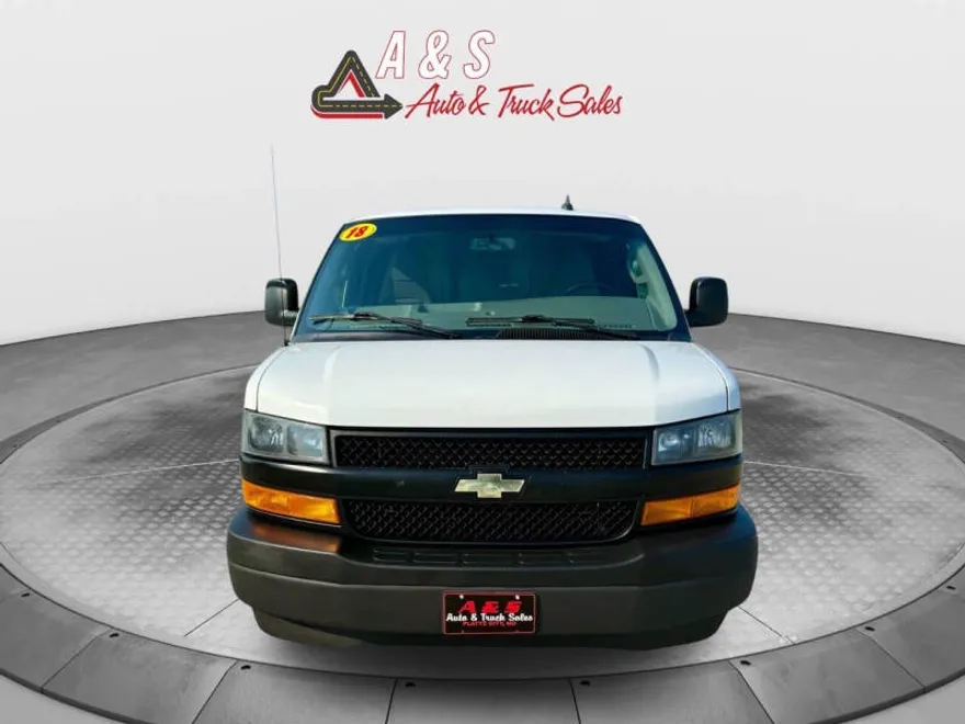 2018 Chevrolet Express 3500 Cargo Van photo 1