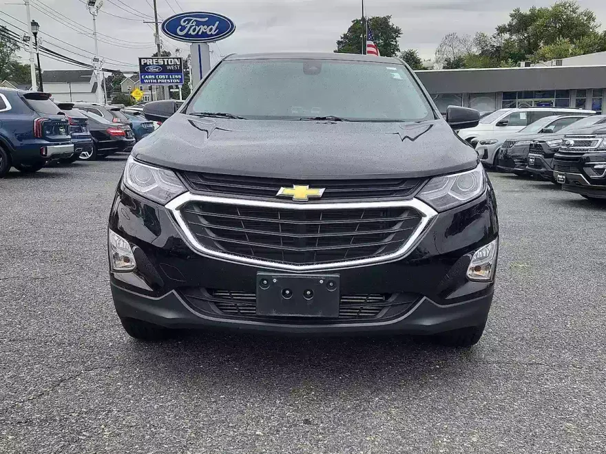 2021 Chevrolet Equinox LT photo 1