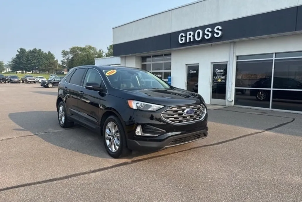 2024 Ford Edge Titanium photo 1
