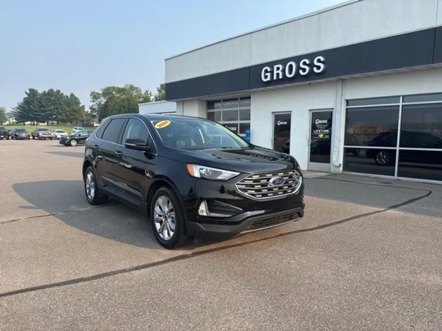 2024 Ford Edge Titanium photo 1