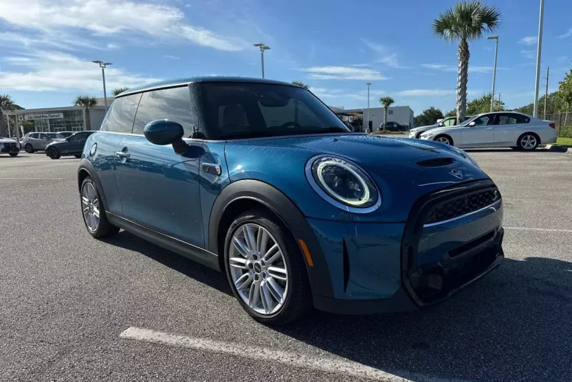 2024 Mini Cooper 2 Door Hardtop S photo 1