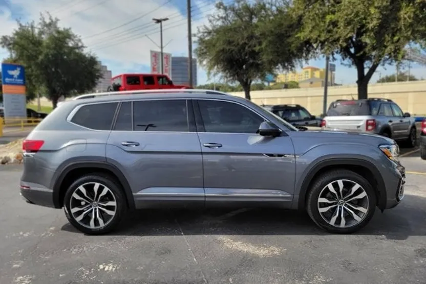 2023 Volkswagen Atlas V6 SEL Premium R-Line photo 1