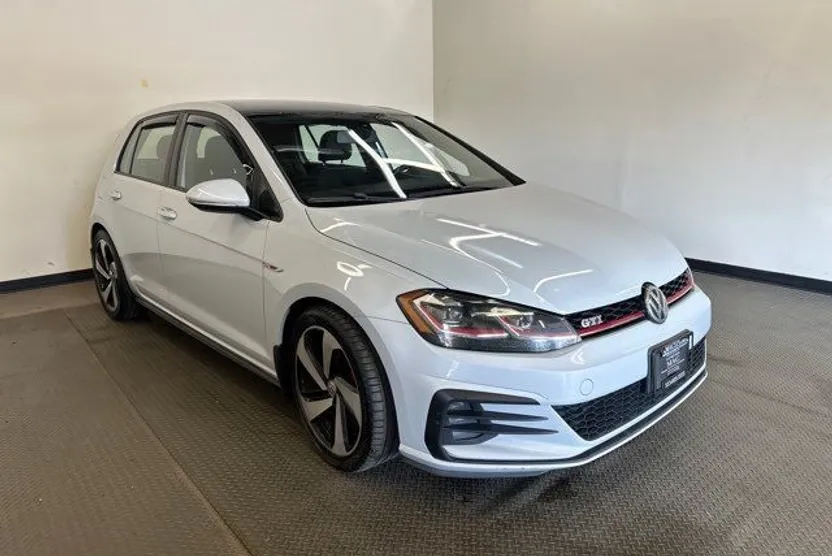 2018 Volkswagen Golf GTI S photo 1