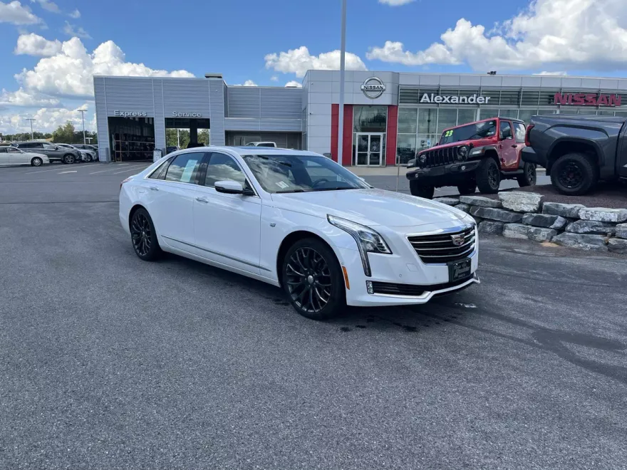 2018 Cadillac CT6 Luxury photo 1