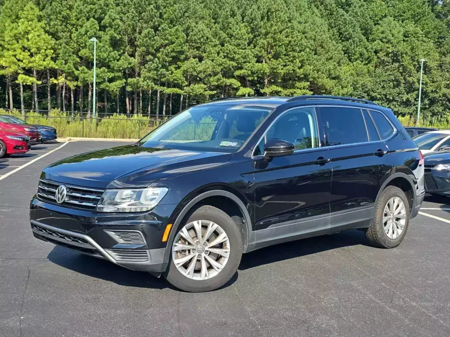 2019 Volkswagen Tiguan SE photo 1