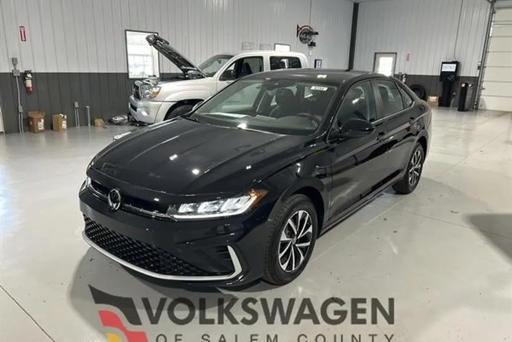 2025 Volkswagen Jetta 1.5T S photo 1