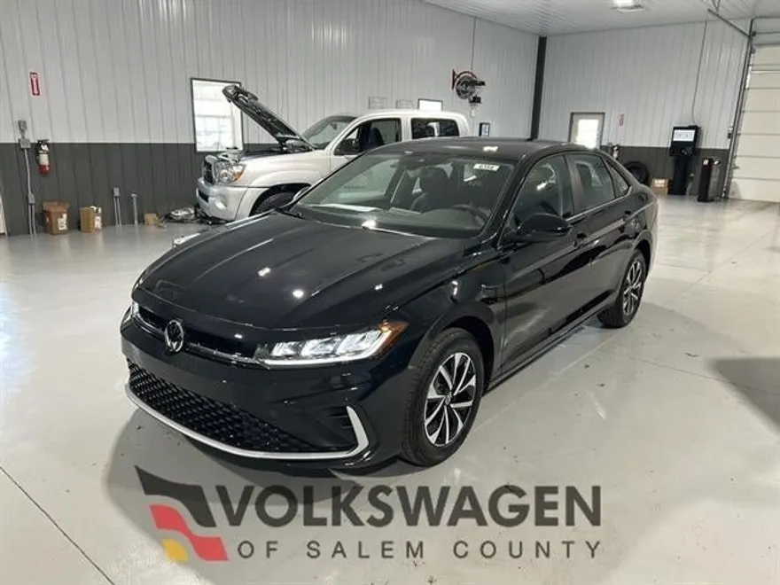 2025 Volkswagen Jetta 1.5T S photo 1