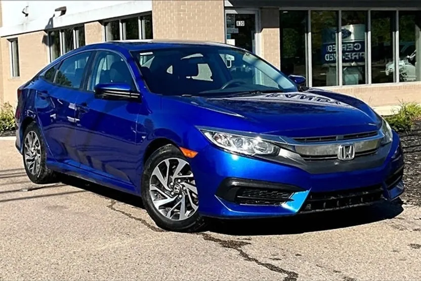 2018 Honda Civic EX photo 1