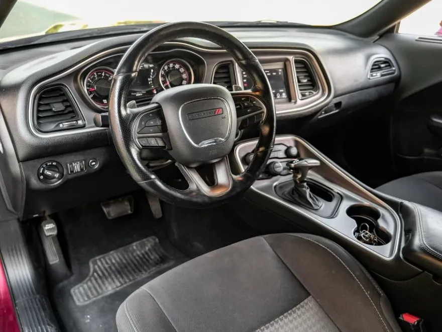 2019 Dodge Challenger R/T photo 1
