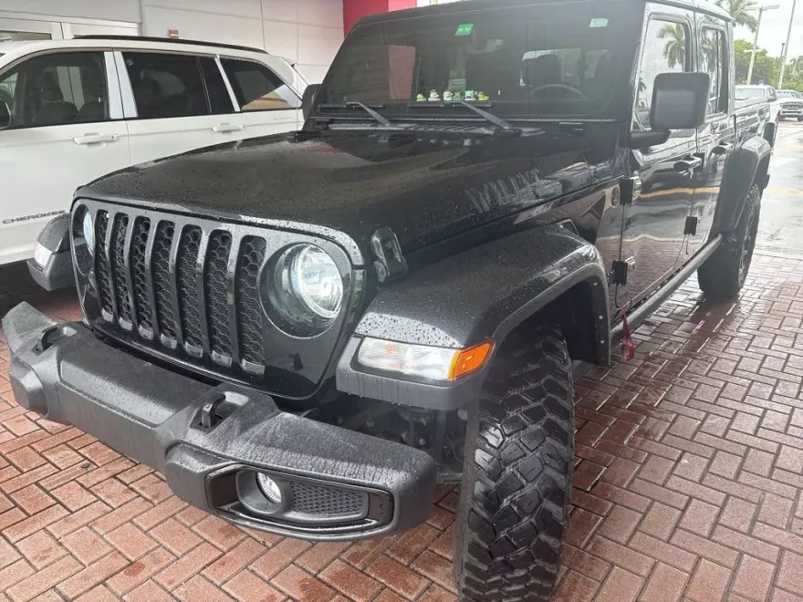 2022 Jeep Gladiator Willys photo 1