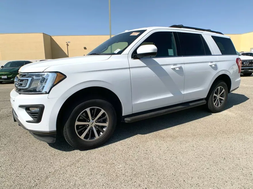 2019 Ford Expedition XLT photo 1
