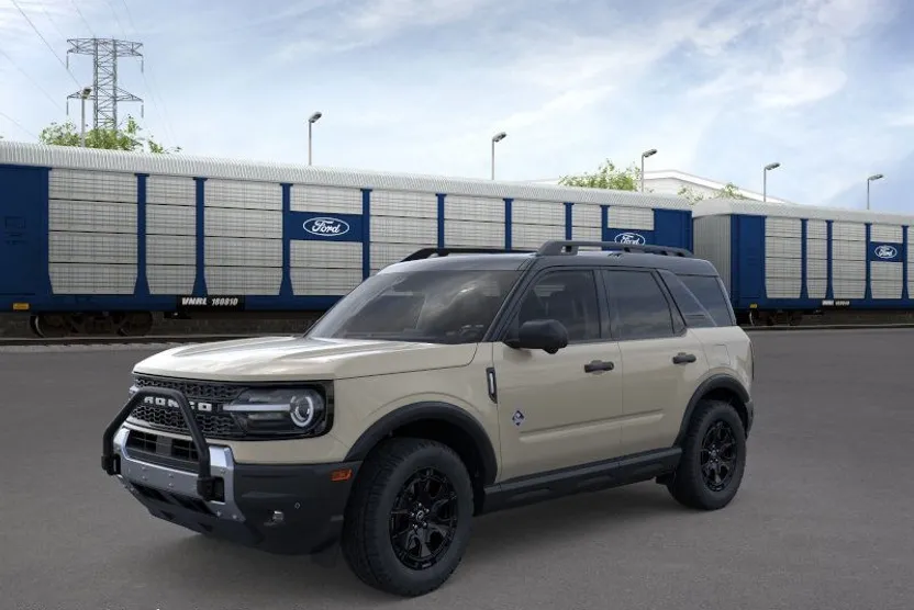 2025 Ford Bronco Sport Outer Banks photo 1